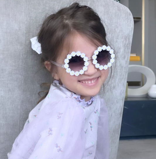 Daisy Bow and Sunglasses Set